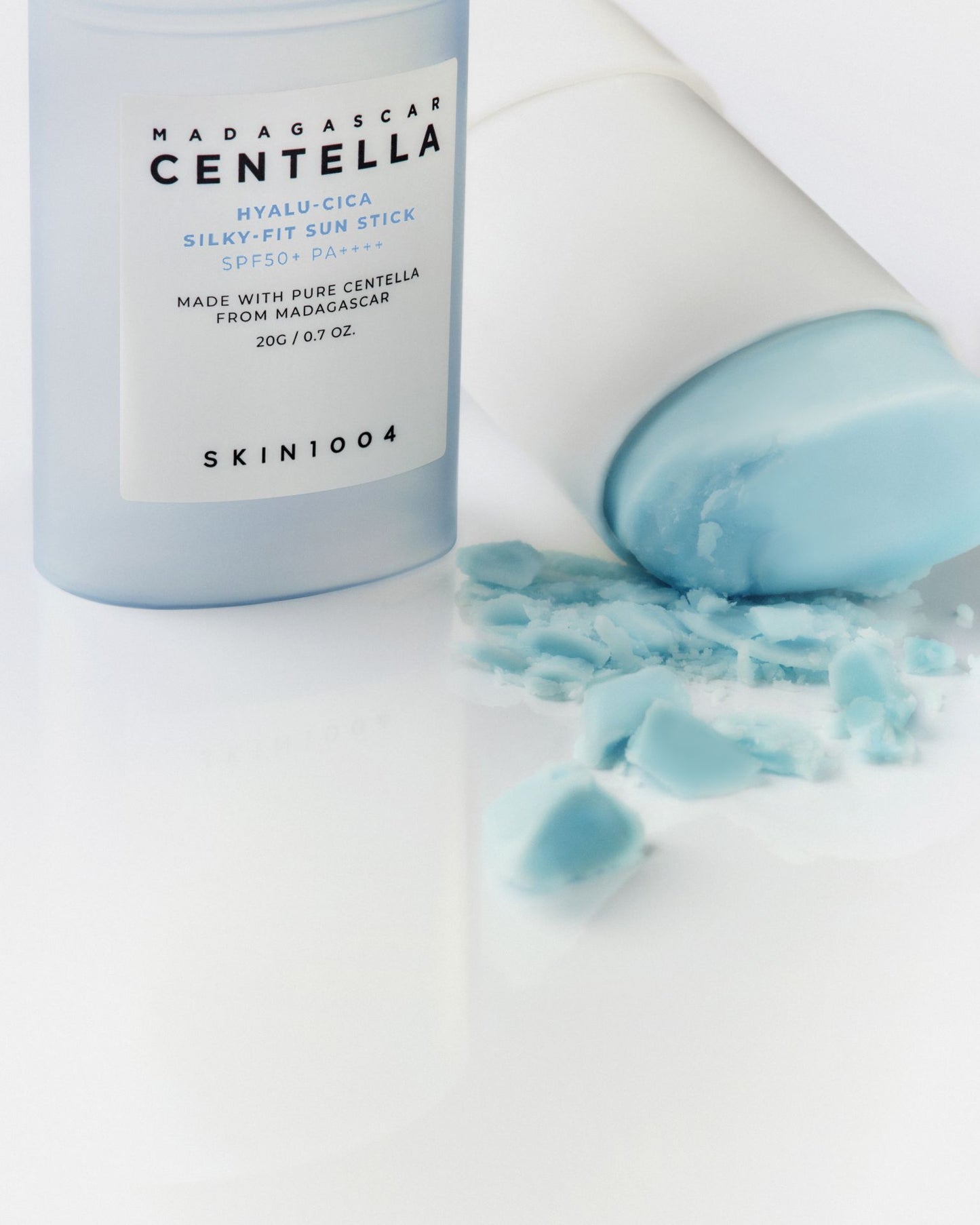 SKIN1004 Madagascar Centella Hyalu-Cica Silky-fit Sun Stick